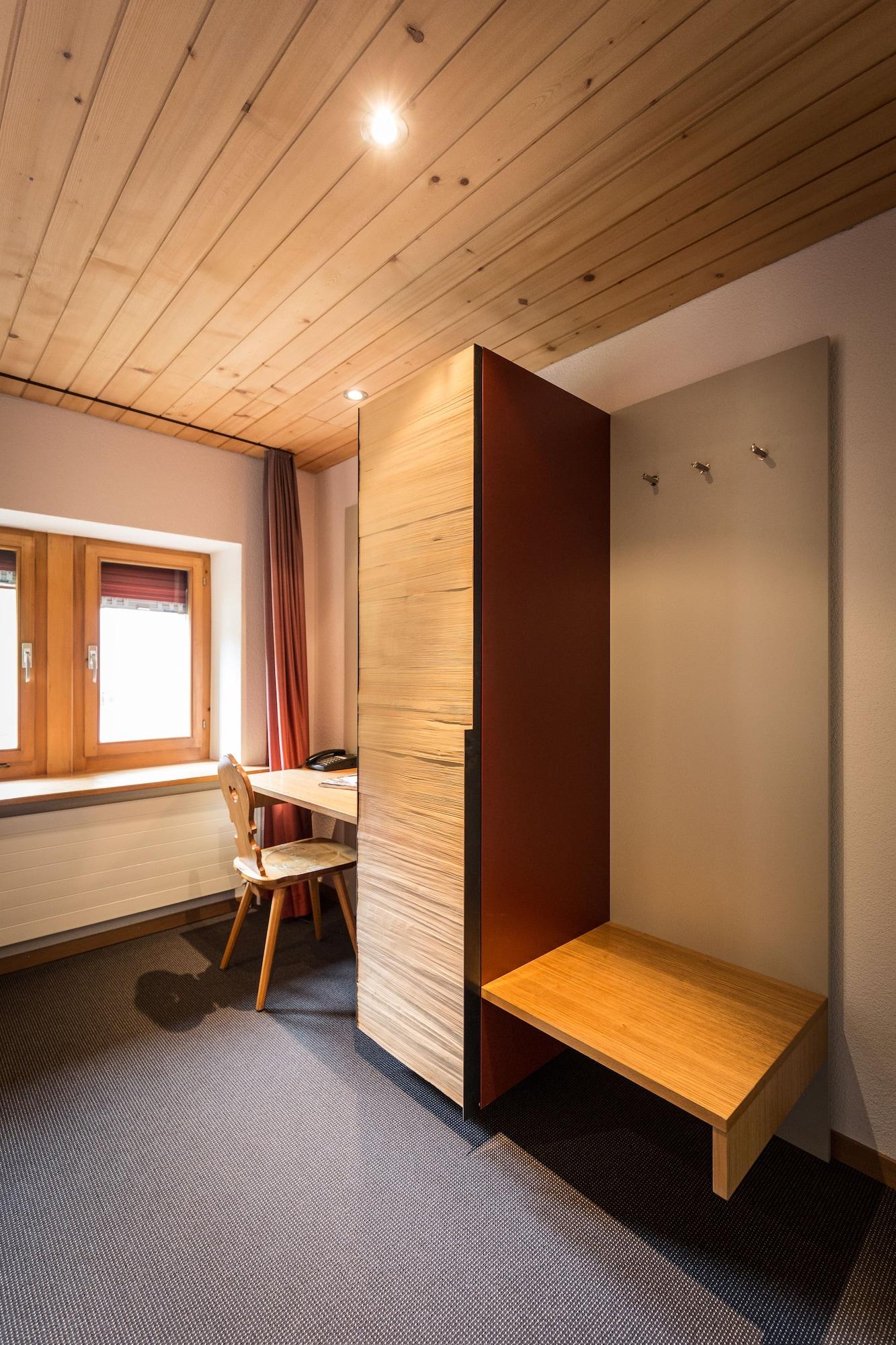 Hotel Landhaus Saanen Exterior foto