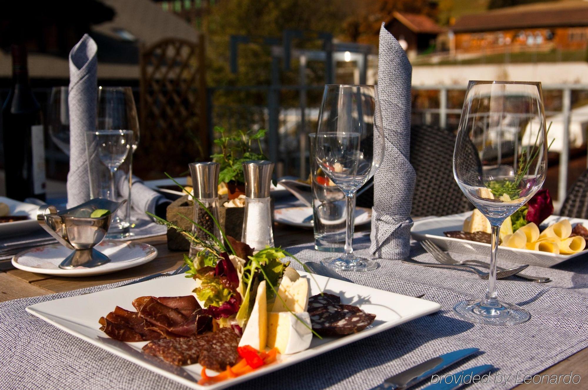 Hotel Landhaus Saanen Restaurante foto