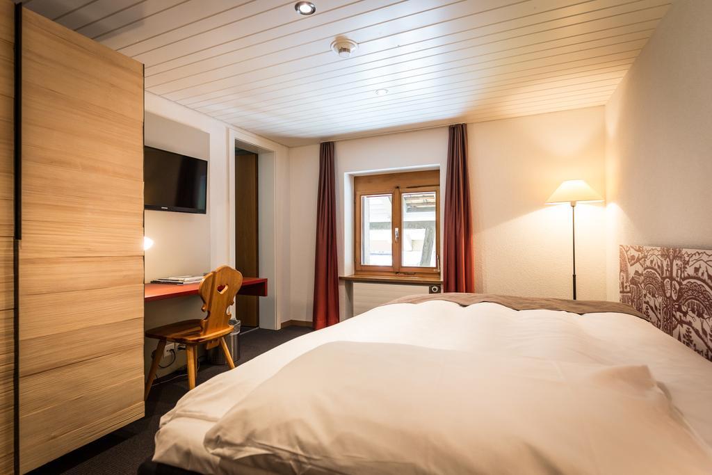 Hotel Landhaus Saanen Exterior foto